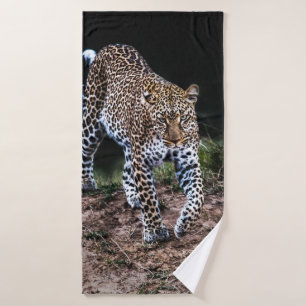 LEOPARD WALKING IN WILD BATH TOWEL