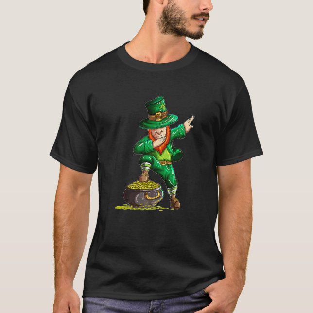 Leprechaun Makes Dab Dabbing Gold Pot St Patricks  T-Shirt (Front)