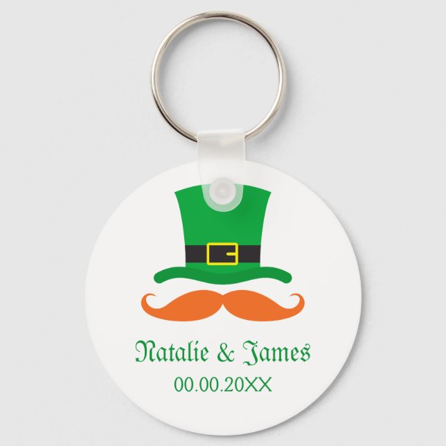 Leprechaun mustache St Patrick's day wedding favor Keychain (Front)