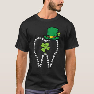 Leprechaun Tooth Shamrock St Patrick Day Dentist D T-Shirt