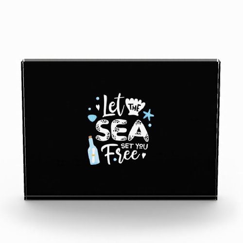 let the sea set you free photo block