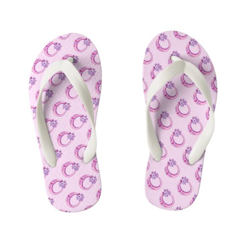 Letter O monogram doodle art flip flops