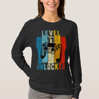 Level 11 Unlocked Video Gamer 11 Year Old 11th Bir T-Shirt