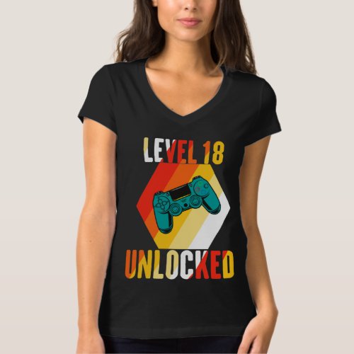 level 18 unlocked vintage vedio games funny gift  T_Shirt