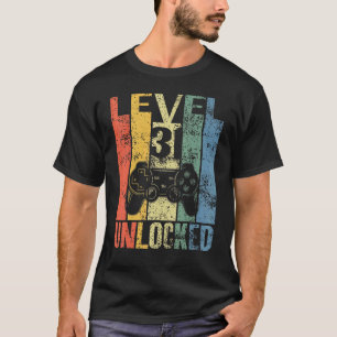 Level 31 Unlocked 31st Birthday For Video Gamers T-Shirt