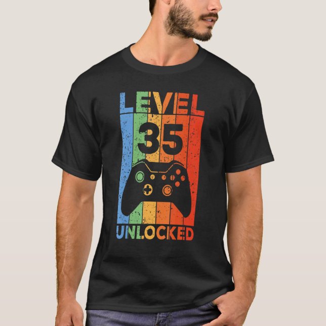 Level 35 Unlocked  Video Gamer 35th Birthday T-Shirt (Front)