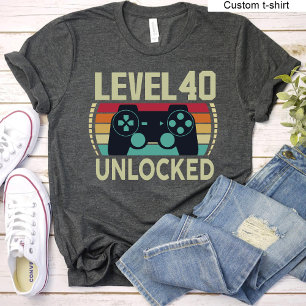 Level 40 Unlocked Vintage Gaming 40th  Birthday T-Shirt