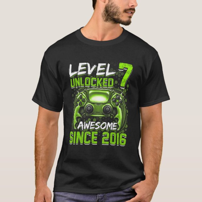 Level 7 Unlocked Awesome Since 2016 7th Birthday G T-Shirt (Front)