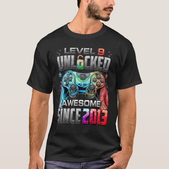 Level 9 Unlocked Awesome Since 2013 9th Birthday G T-Shirt (Front)