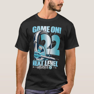 Level Unlocked 22nd Birthday 22 Years Man Woman Ga T-Shirt