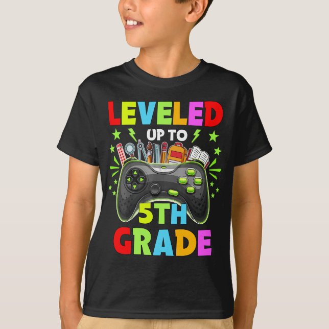  Leveled up to 5th Grade Back to School video game T-Shirt (Front)