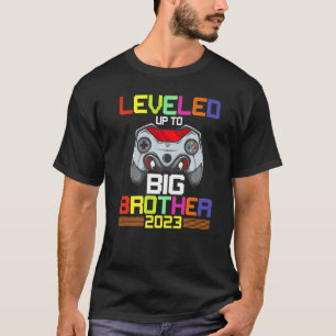 Leveled Up To Big Brother 2023 Gamer Big Bro Boys  T-Shirt