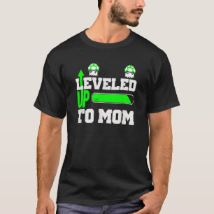Leveled Up To Mom New Mom Retro Grunge Gamer T Shi T-Shirt