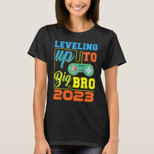 Leveling Up To Big Bro 2023 Pregnancy Announcement T-Shirt