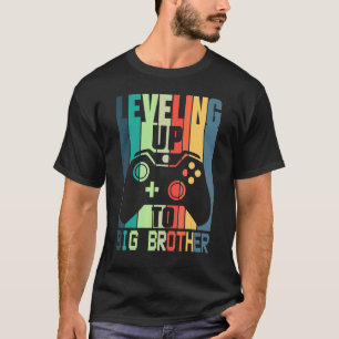 Leveling up to Big Brother gamer vintage cool kid T-Shirt