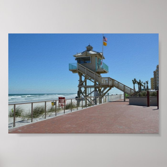 LIFEGUARD TOWER OVERLOOKING THE BEACH PRINT