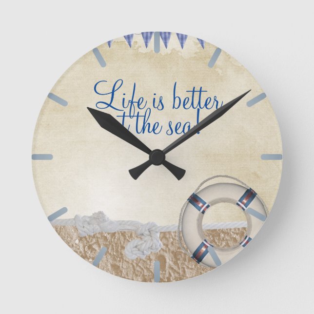 Lifesaver on the sand round clock (Front)