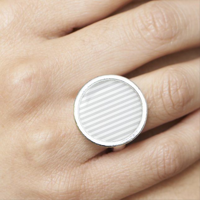 Light Gray and White Stripes Ring (In Situ)