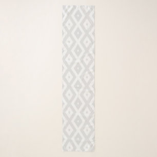 Light grey and white diamond pattern scarf