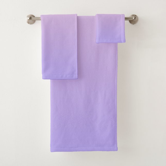 Light Pink and Light Purple Ombre Pattern Bath Towel Set (Insitu)