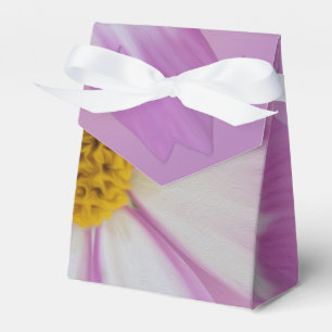 Light purple flower favor boxes