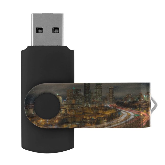 Light streaks from cars at night USB flash drive (Opened)