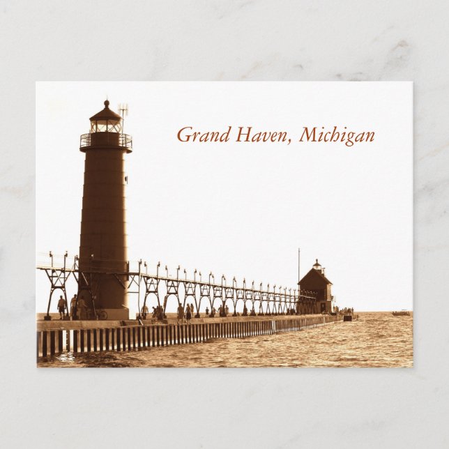 lighthouse, Grand Haven, Michigan Postcard (Front)
