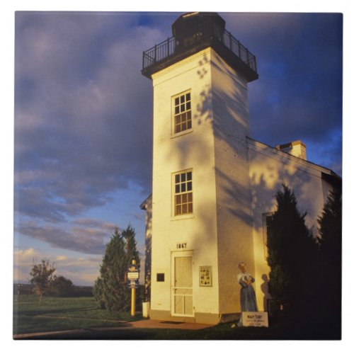 Lighthouse in Escanaba UP Michigan Tile