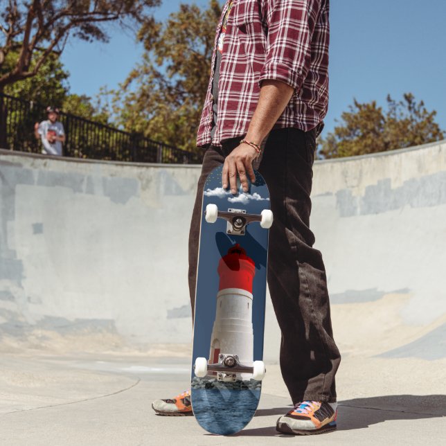 Lighthouse Skateboard (Outdoor 2)