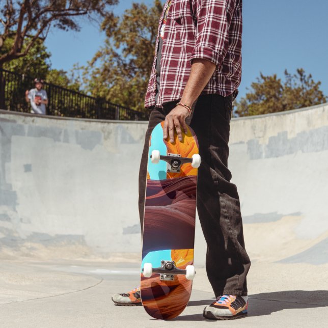 Lighthouse Skateboard (Outdoor 2)