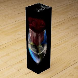 Lights in darkness wine box