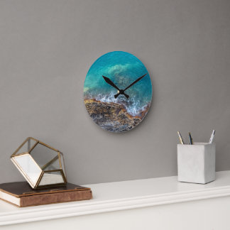 Ligurian waves round clock