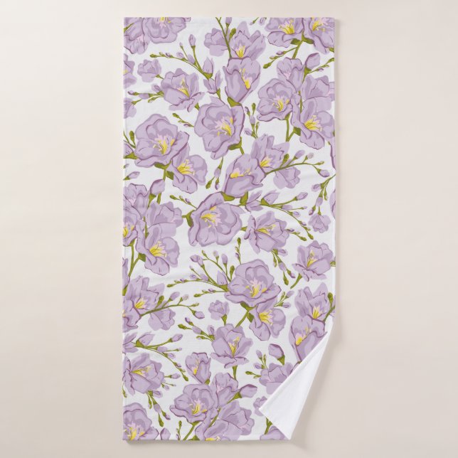 Lilac Freesia Bath Towel (Bath Towel)