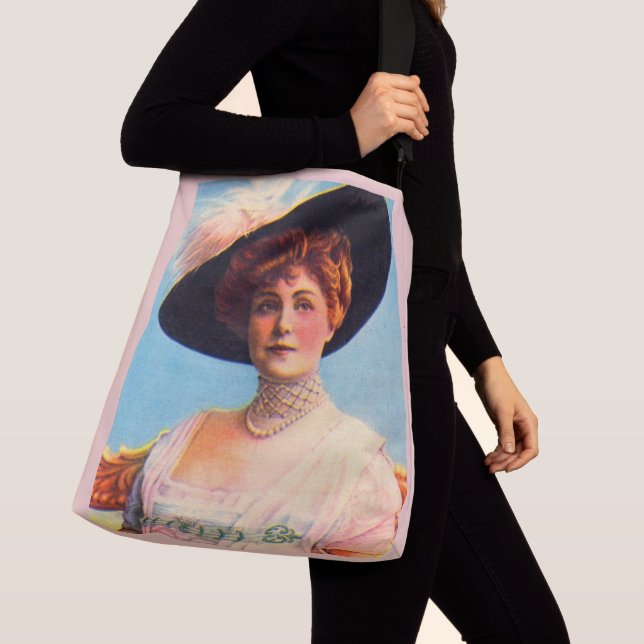 Lillian Russell Crossbody Bag (Close Up)