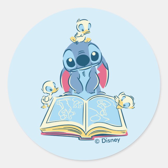  Lilo & Stitch Reading - A Heartwarming Tale Classic Round Sticker (Front)