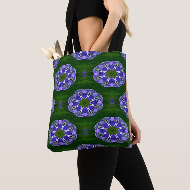 Lily pad stars....... tote bag (Close Up)
