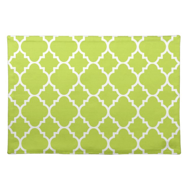 Lime Green White Quatrefoil Moroccan Pattern Placemat (Front)