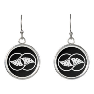 Linked ginkgo leaf circles earrings