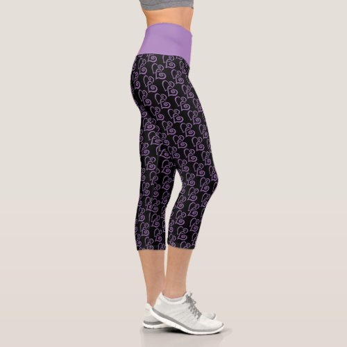 Linked  Purple Hearts Pattern Over Black Leggings