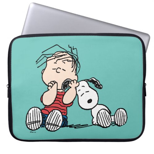 Linus Comforted With Snoopys Ear Laptop Sleeve