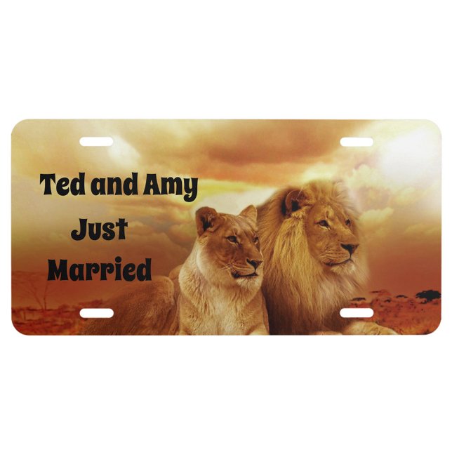 Lion Couple License Plate (A sweet gift to give the newly married couple on their Wedding Day!)