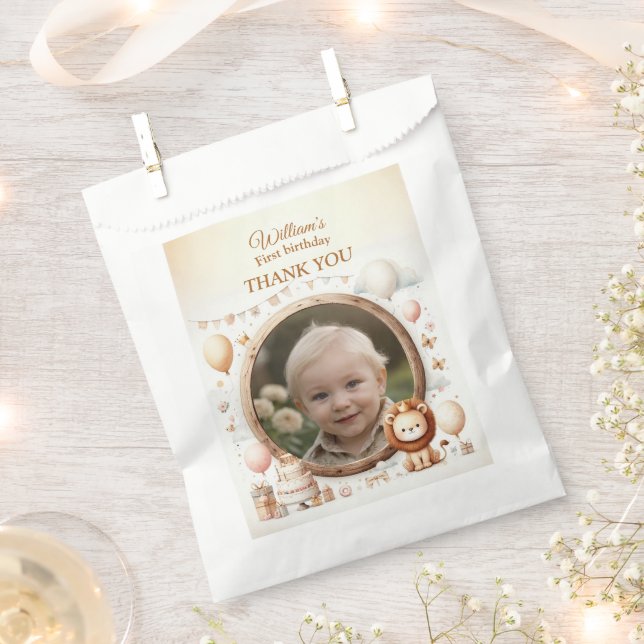 Lion Cub Photo Frame for Kids' Birthday Parties Favor Bag (Clipped)