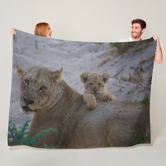 Lion Fleece Blanket (In Situ)