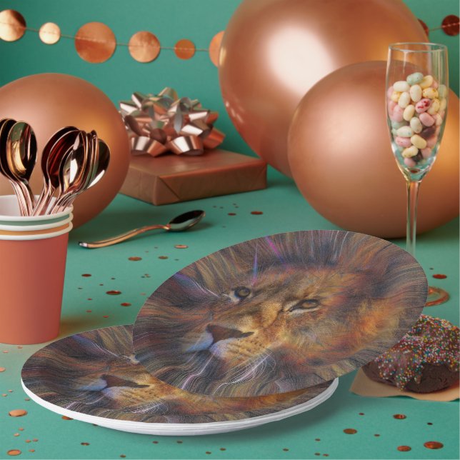 Lion in the Gallery Paper Plates (Multi)