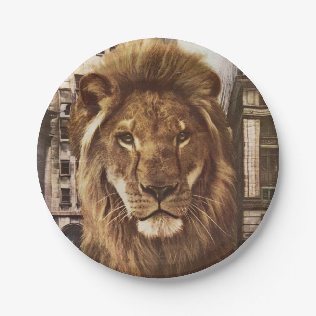 lion in town paper plates (Front)