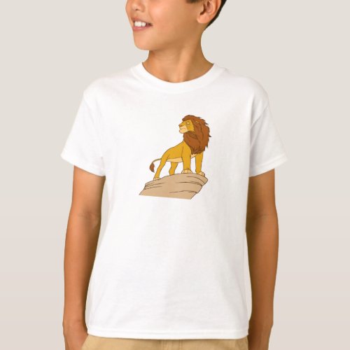 Lion King adult Simba standing proud on rock cliff T_Shirt