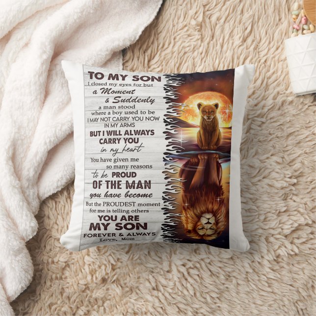 Lion Mom To My Son I Closed My Eyes  Throw Pillow (Blanket)