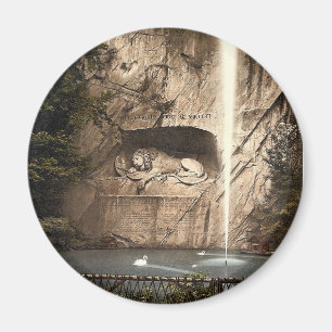 Lion Monument, and fountain, Lucerne, Switzerland Magnet