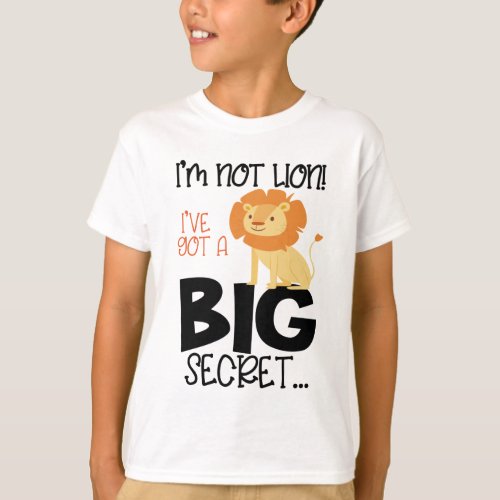lion pregnancy announcement big brother to be T_Shirt