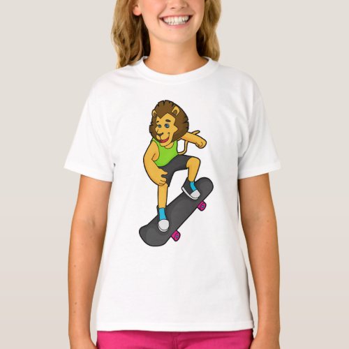 Lion Skater Skateboard T_Shirt